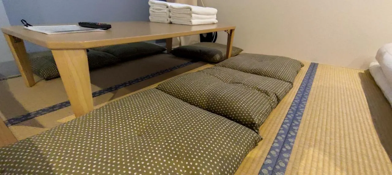 Iwatoyama Hostel Kioto 0*,  Japón
