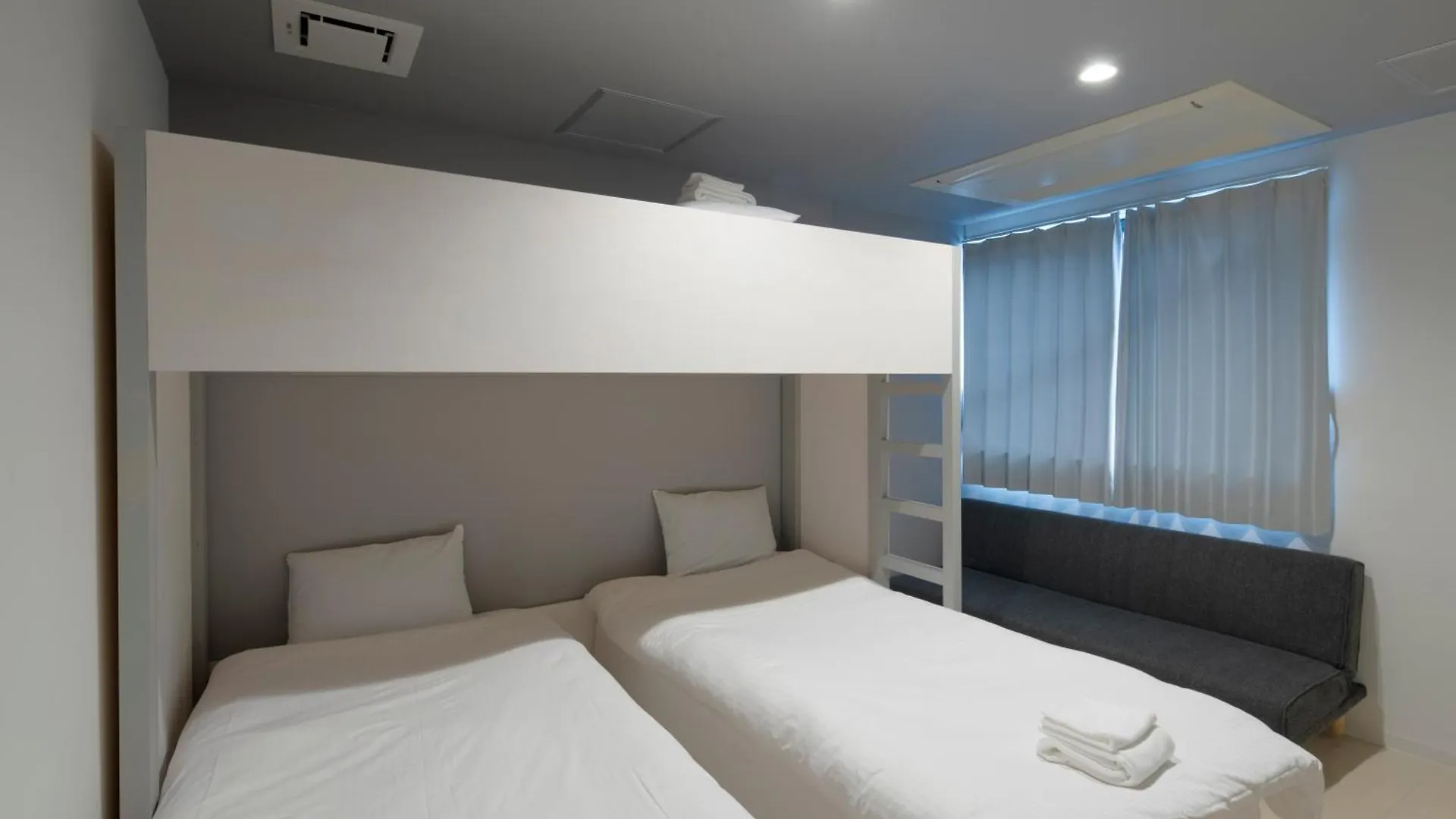 Iwatoyama Hostel Kioto Japón